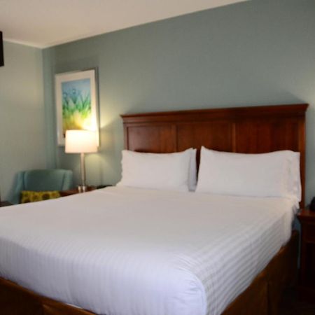 Baymont Inn & Suites Braselton Exterior photo