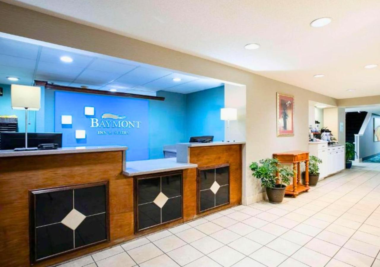 Baymont Inn & Suites Braselton Exterior photo