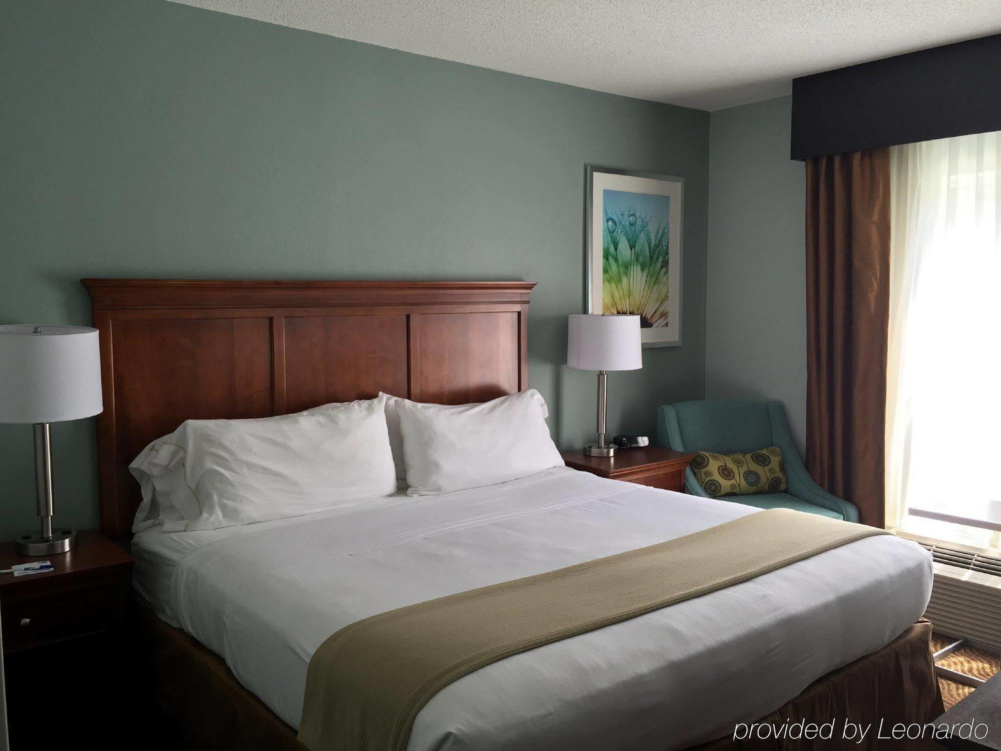 Baymont Inn & Suites Braselton Exterior photo